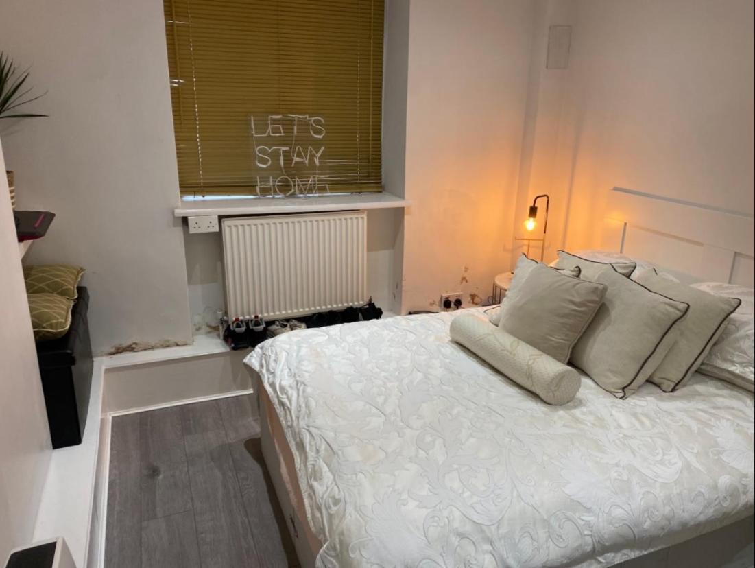 Central Private Double Bedroom In A 2Bedroom Apartment, Connected Via Underground, Overground And Many Bus Routes Лондон Екстериор снимка